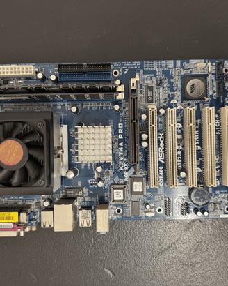 ASRock K7VT4A PRO Socket 462 con CPU
