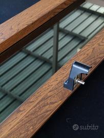 porta con sopraluce e vetri privacy