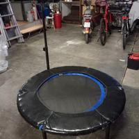 tappeto elastico rotondo con manubrio 