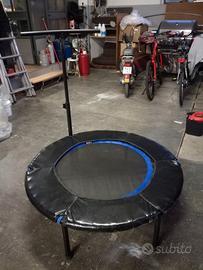 tappeto elastico rotondo con manubrio 