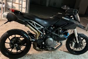 Ducati Hypermotard 796 (Guidabile anche A2)