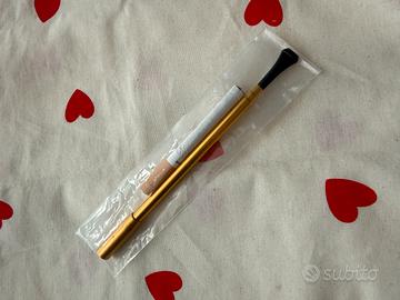 Bocchino Sigaretta Stile Audrey Hepburn