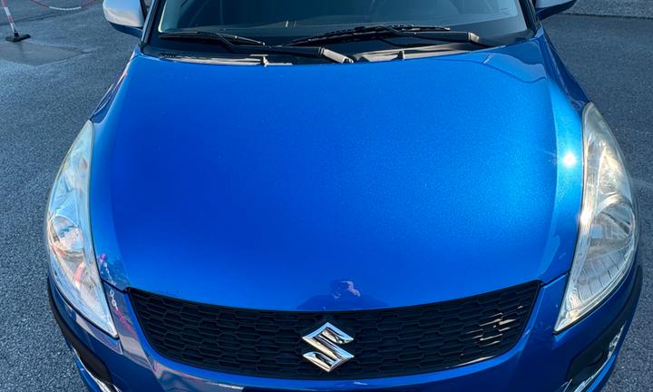 Suzuki Swift 1.2 VVT 5 porte B-Cool A/T Bi-Color