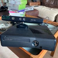 Xbox 360 con 3 gamepad e 17 giochi