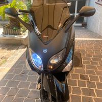 Yamaha T Max 500