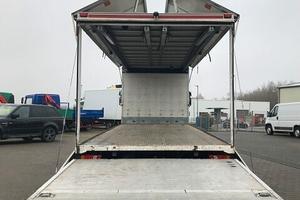 Cassone furgonato a terra per trasporto bevande