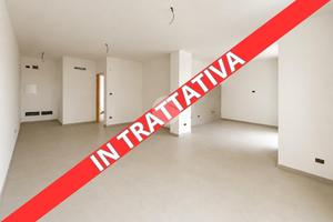 3 LOCALI A POZZUOLI