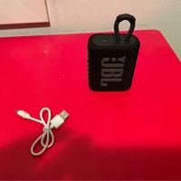 Mini cassa JBL GO 3 di colore nero