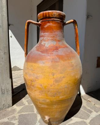 Grande anfora di terracotta