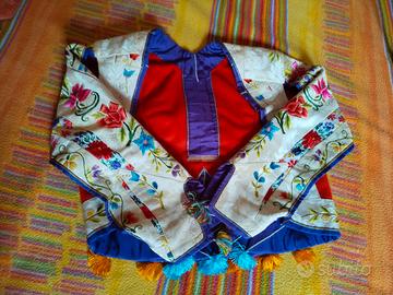 gippone del costume di Oliena