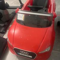 Macchina cavalcabile Audi bambino/a