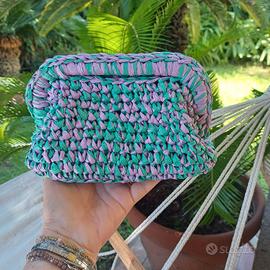 clutch in rafia  fatta a mano