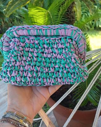 clutch in rafia  fatta a mano