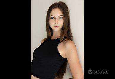 Hostess, addetta accoglienza, cameriera, barlady
