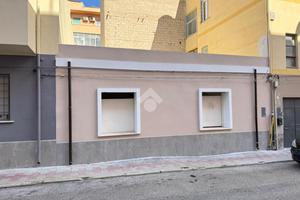 3 LOCALI A CAGLIARI