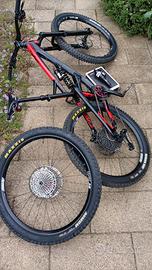 MTB Enduro YT Capra 27.5 2 ruote 2 ammo 23-26