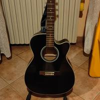 Chitarra Elettroacustica nera 