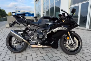 YAMAHA R9 2026 FULL AKRAPOVIC FULL OPTIONAL