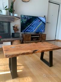 Tavolino da salotto in legno di ulivo con gambe in