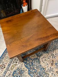 Tavolino da salotto in noce con cassetto