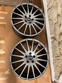 4 Cerchi OZ Superturismo GT da 19 pollici.