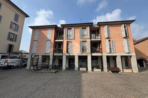 MONOLOCALE A BOLLATE