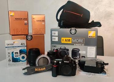 Nikon D90 Kit Completo 2 Obiettivi 18-55 e 18-140