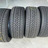 Gomme invernali  225/40 R19 93 W