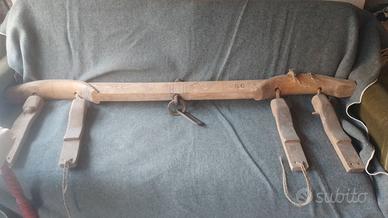Antico giogo per buoi