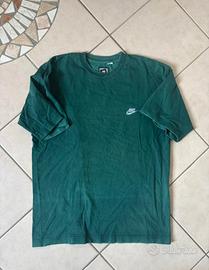 T-shirt nike
