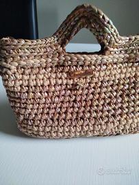 Borsetta a mano e con tracolla 