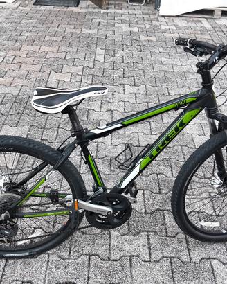 MTB Trek da ragazzo ruote da 26