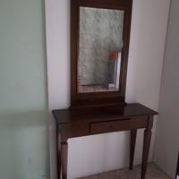 ingresso in legno vecchio  