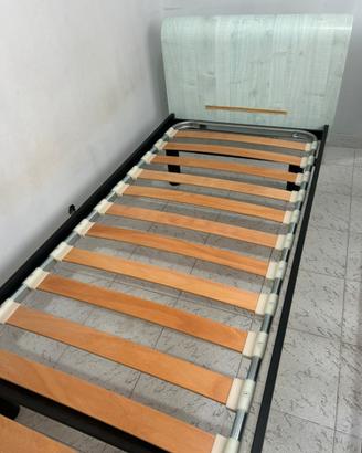 Lettino più comodino
