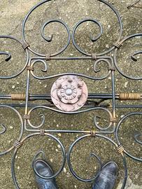 Tavolo in ferro battuto