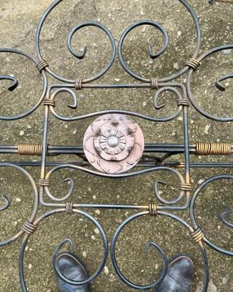 Tavolo in ferro battuto