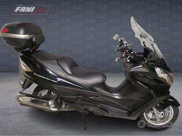 SUZUKI Burgman AN 400 -