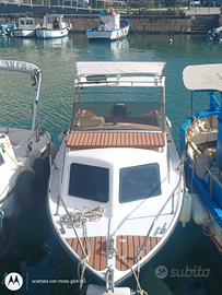 Scafo gobb 650 semicabinato