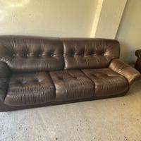 Poltrone e sofà in pelle