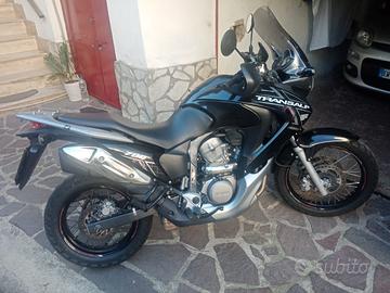 Honda transalp 700