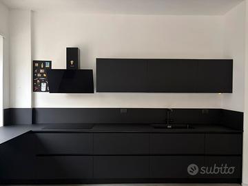 Cucina Veneta Cucine nera in Fenix+ eletr.samsung