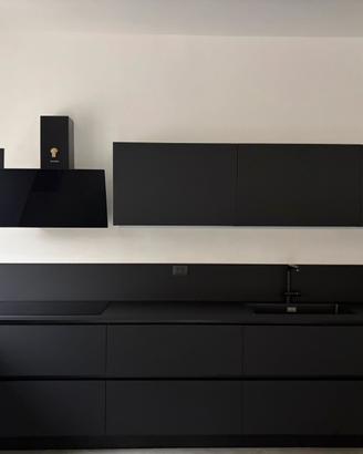 Cucina Veneta Cucine nera in Fenix+ eletr.samsung