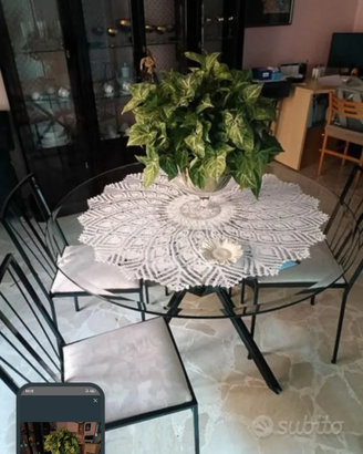Tavolo di cristallo con 4 sedie