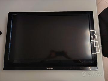 Toshiba Regza 32 pollici per ricambi o riparazione