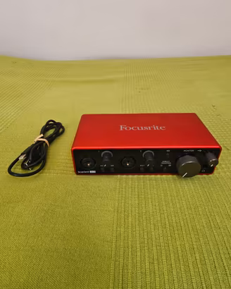 FOCUSRITE Scarlett 2i2