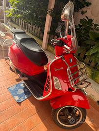 Vespa 300 GTS