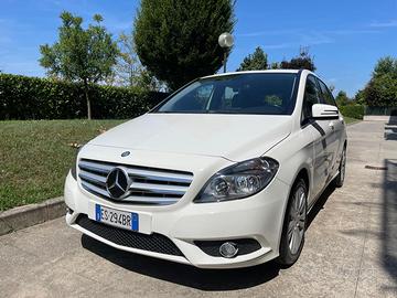 Mercedes-Benz w246 180d Executive