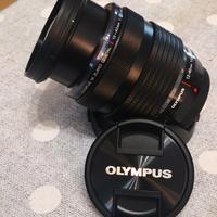 Olympus Zuiko 12-40 F2.8