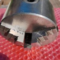 MANDRINO AUTOCENTRANTE PER TORNIO 