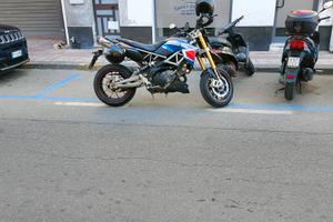 Aprilia Dorsoduro 